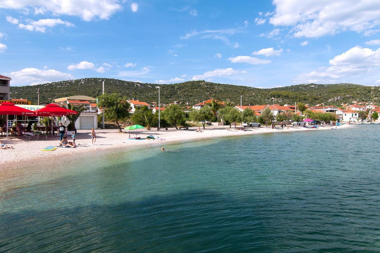 Apartments By The Sea Vinisce, Trogir - 5229 Exterior foto