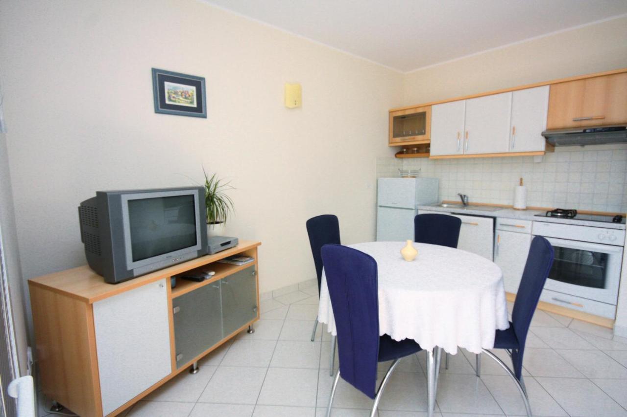Apartments By The Sea Vinisce, Trogir - 5229 Exterior foto